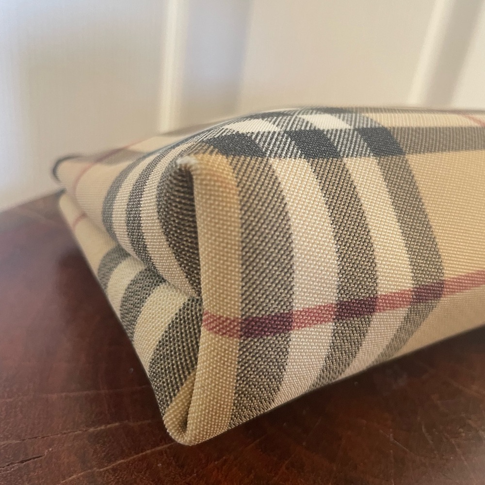BURBERRY Pouch House Check Brown Beige Canvas and Leather Trim Vintage - Picture 9 of 13